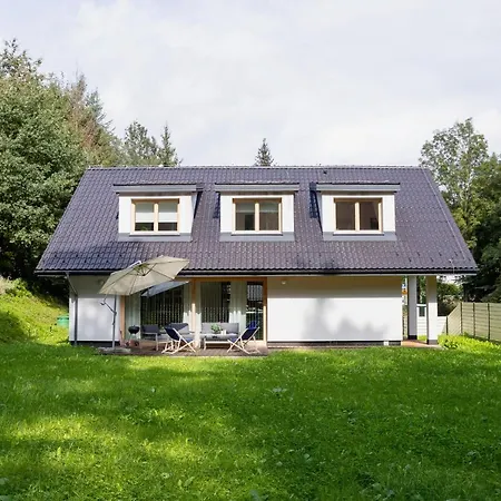 Hébergement de vacances House Near Ojcowski National Park By Renters Korzkiew